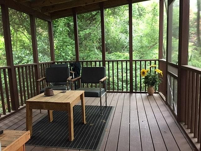 Screened porch entry way