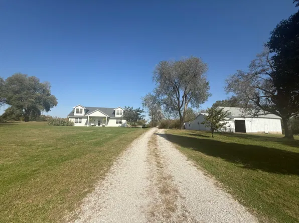 33853 195th Rd, Marshall, MO 65340