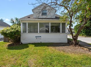 21849 Nevada Ave, Eastpointe, MI 48021