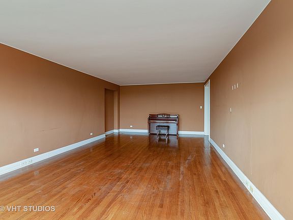 4th image of 4300 N Marine Dr APT 1605