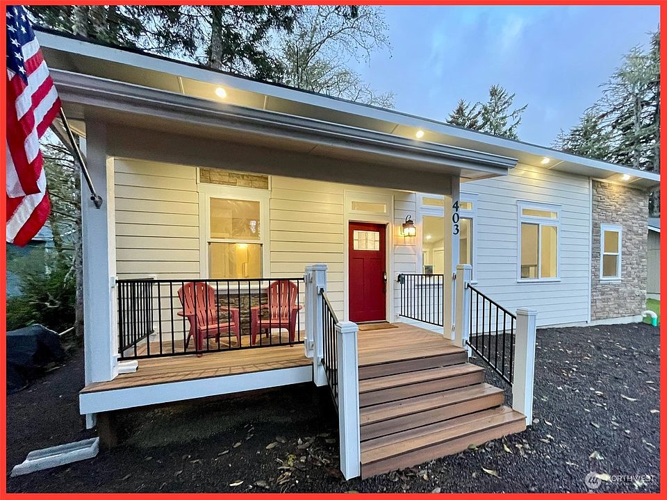 1st image of 403 Draconis Avenue SE