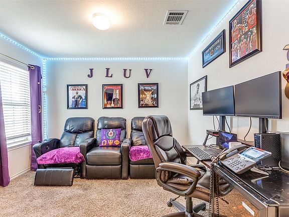 5th image of 806 Rustic Meadows Trl