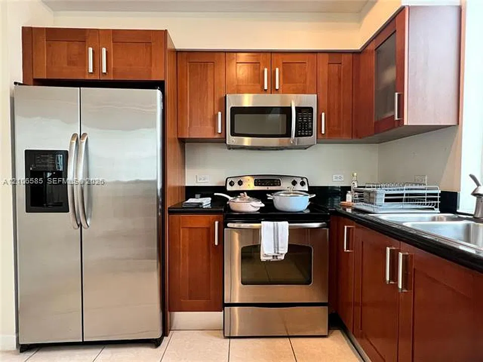 2146 Van Buren St #Townhouse 406