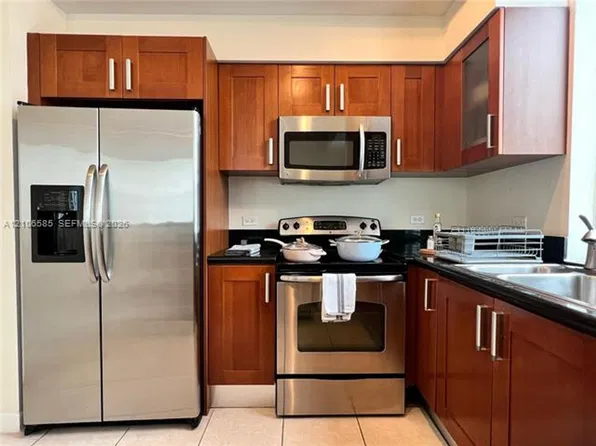 2146 Van Buren St #Townhouse 406, Hollywood, FL 33020