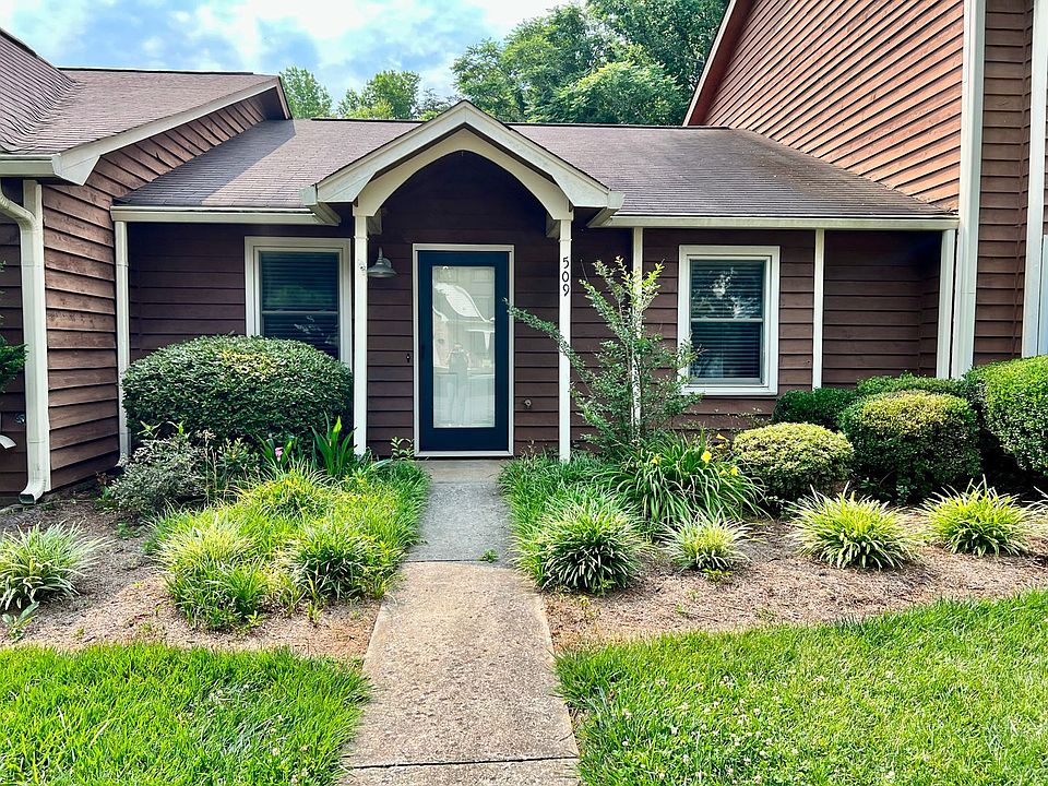 1st image of 509 Rock Cliff Ct