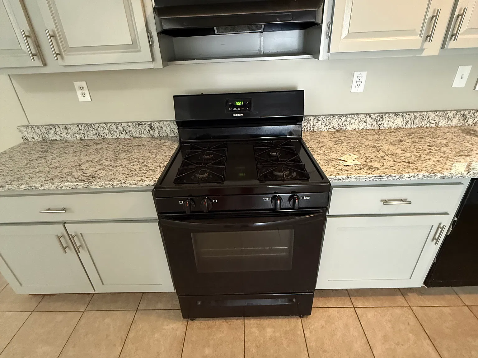 3 bed, 1600 sqft, $1,725 — Photo 4