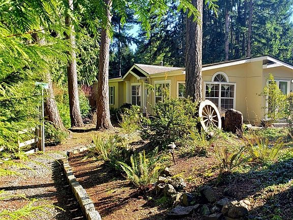 2nd image of 4781 Lupine Ln NW