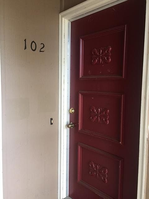 1st image of 101 SE Ely St APT B102