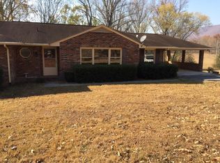244 Woods Chapel Rd, Harriman, TN 37748