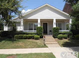 1825 Auburn Dr, Carrollton, TX 75007