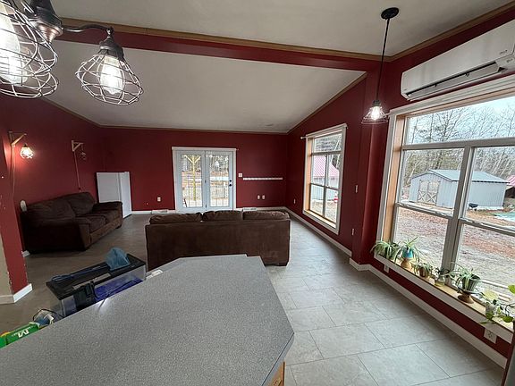 4th image of 79 Pleasant Vale Road