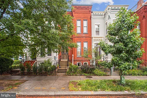 1215 S St NW #B Photo 1
