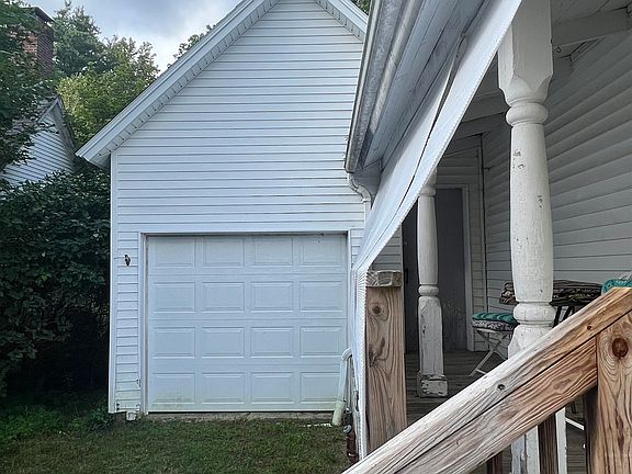 4th image of 18 Central Street