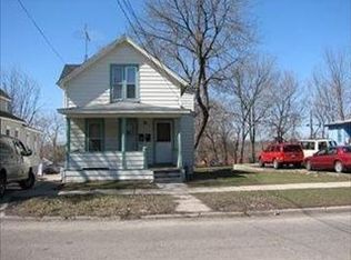 664 Raymond St, Elgin, IL 60120