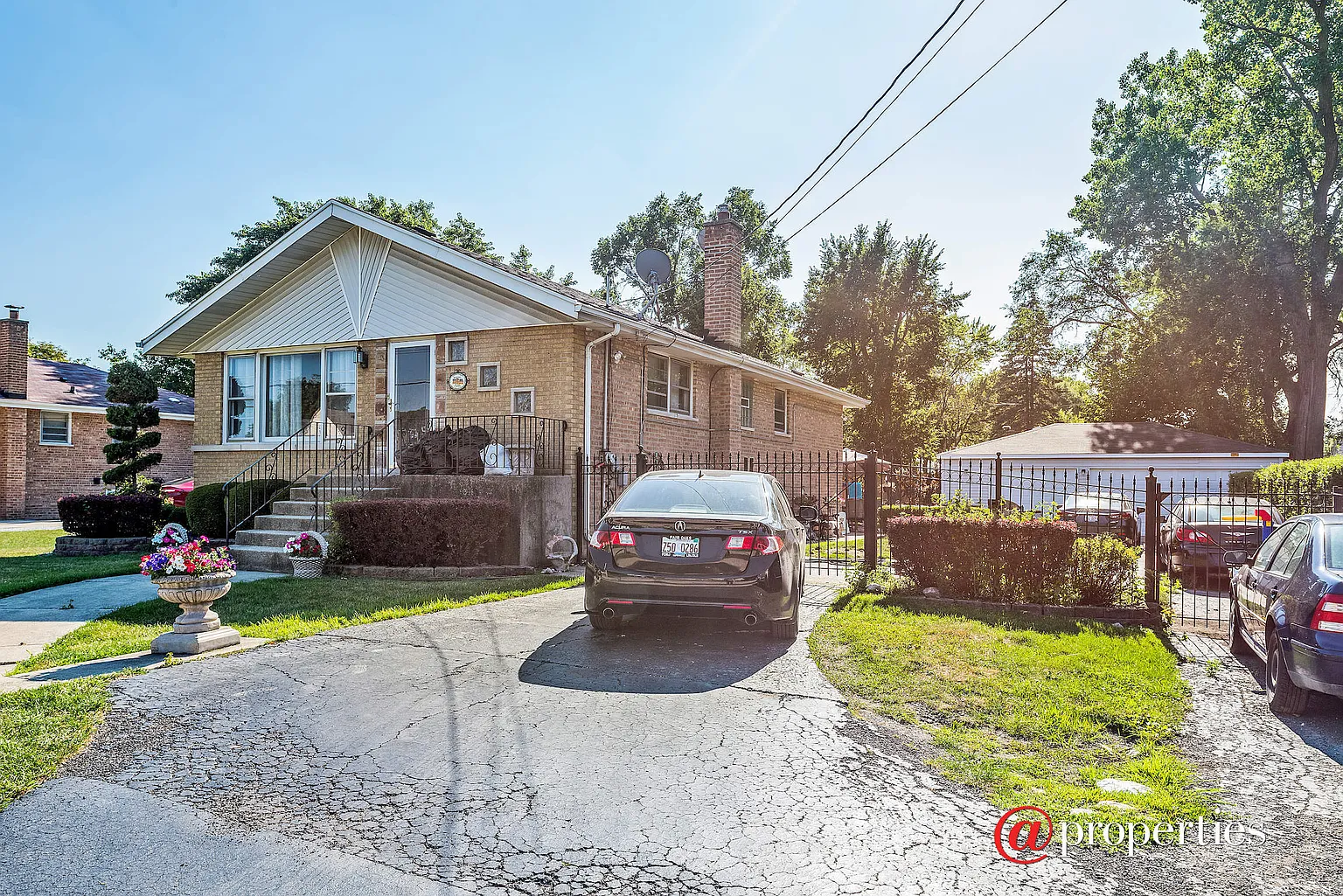 8452 Lawler Ave photo 1