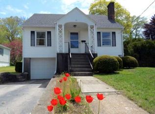 43 Narragansett Ave, Westerly, RI 02891