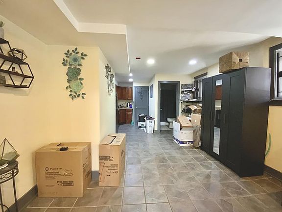 3rd image of 1512 N 17th St Basement Basement