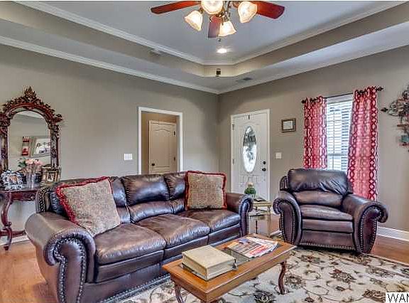 5th image of 13905 Darden Ave