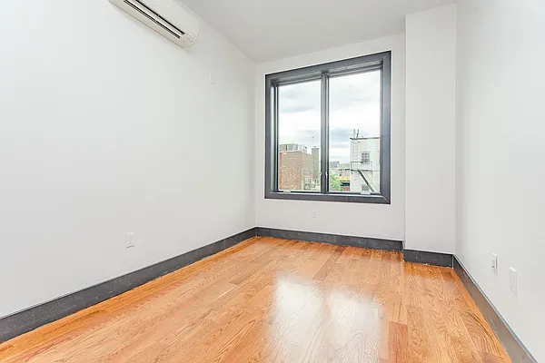 Rented by Brooklyn Group | media 21