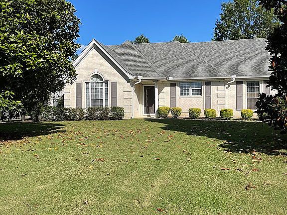 4th image of 4200 Green Meadow Dr
