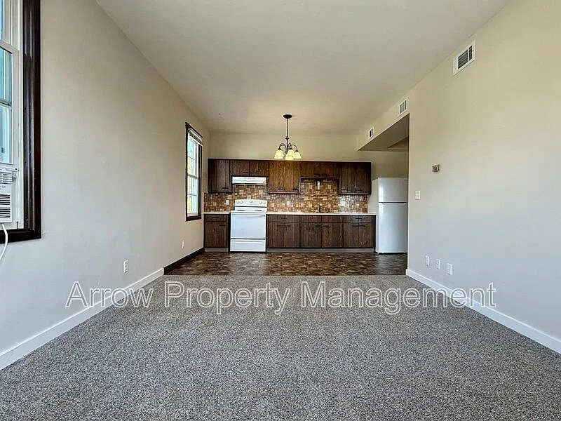 1 bed, 1.0 bath, 550 sqft, $775 — Photo 4