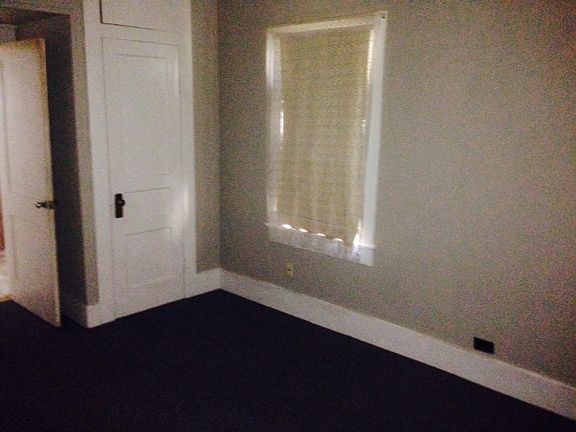 4th image of 209 W Magnolia St