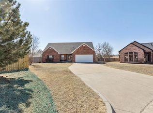 1605 Silver Oak Dr, Blanchard, OK 73010