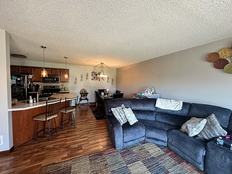 19360 Claremont Dr — Photo 40