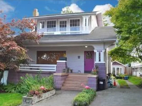 549 N 67th St, Seattle, WA 98103