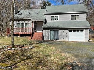 166 Heather Hill Rd, Dingmans Ferry, PA 18328