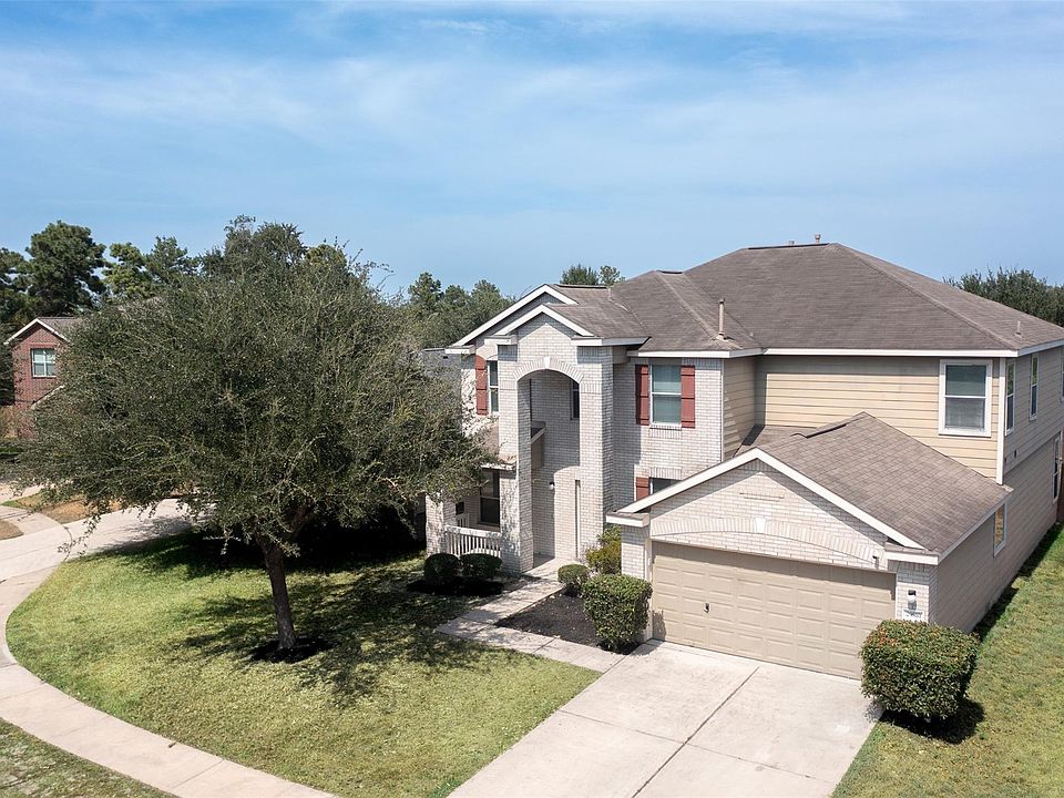1st image of 29510 Legends Branch Ln
