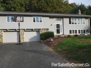 23 Rainbow Trl, Vernon, CT 06066