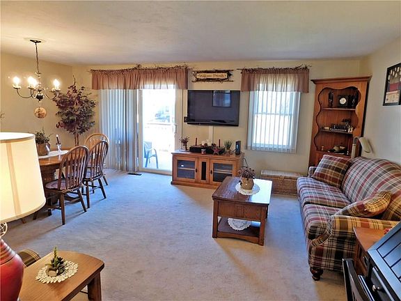 5th image of 200 Heroux Blvd Unit 1707