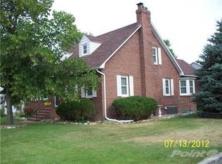 403 W 4th St, Hardin, MT 59034