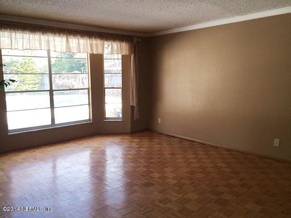 5th image of 3439 Limewood Dr