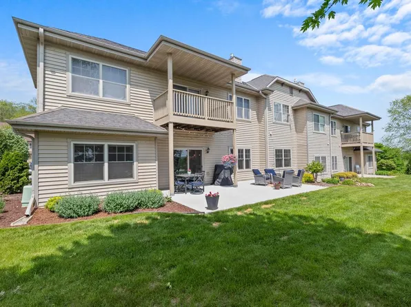 957 Autumn Ridge LANE, Hartford, WI 53027