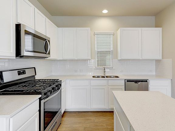 4th image of 17900 Papaveri Way Unit 182