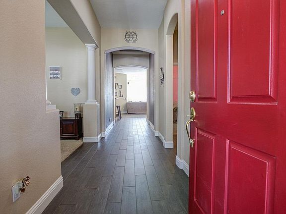 4th image of 536 Hudson Ave