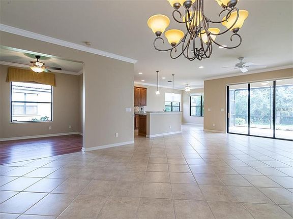 5th image of 20516 Pezzana Dr
