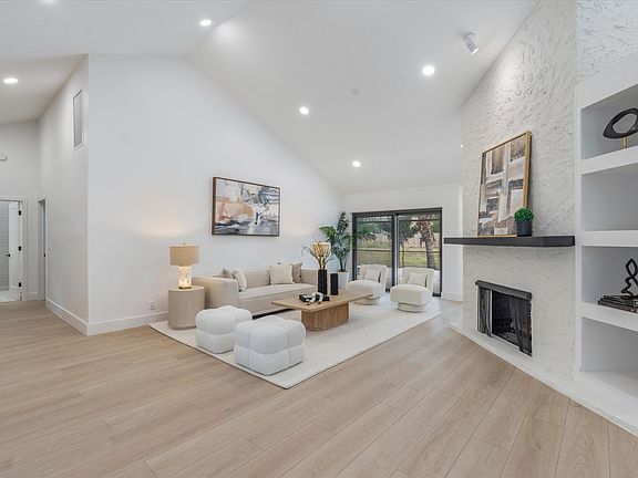 4th image of 3093 NW 28th Terrace