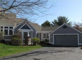 27 Hidden Bay Dr, Dartmouth, MA 02748