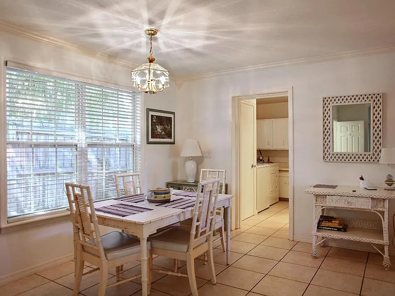 798 Bougainvillea Ln — Photo 13