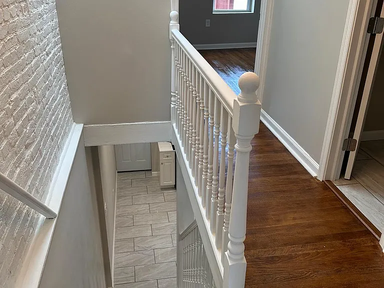 1204 W Cross St — Photo 23