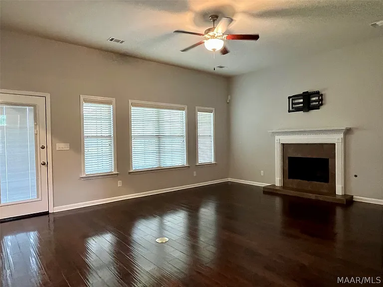 9408 Tillman Ct — Photo 19