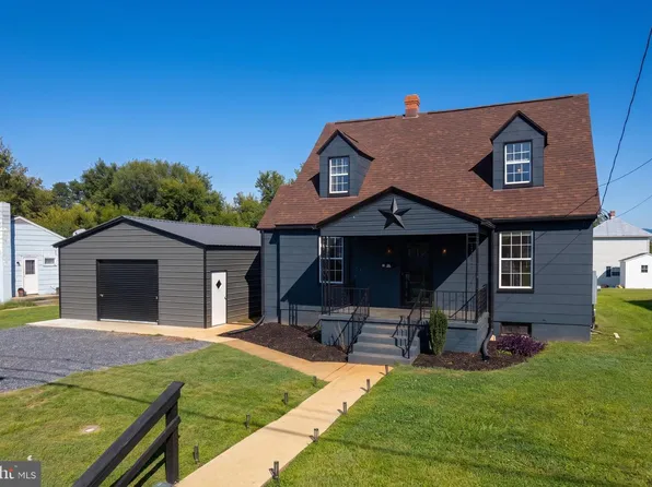 111 8th Ave, Luray, VA 22835
