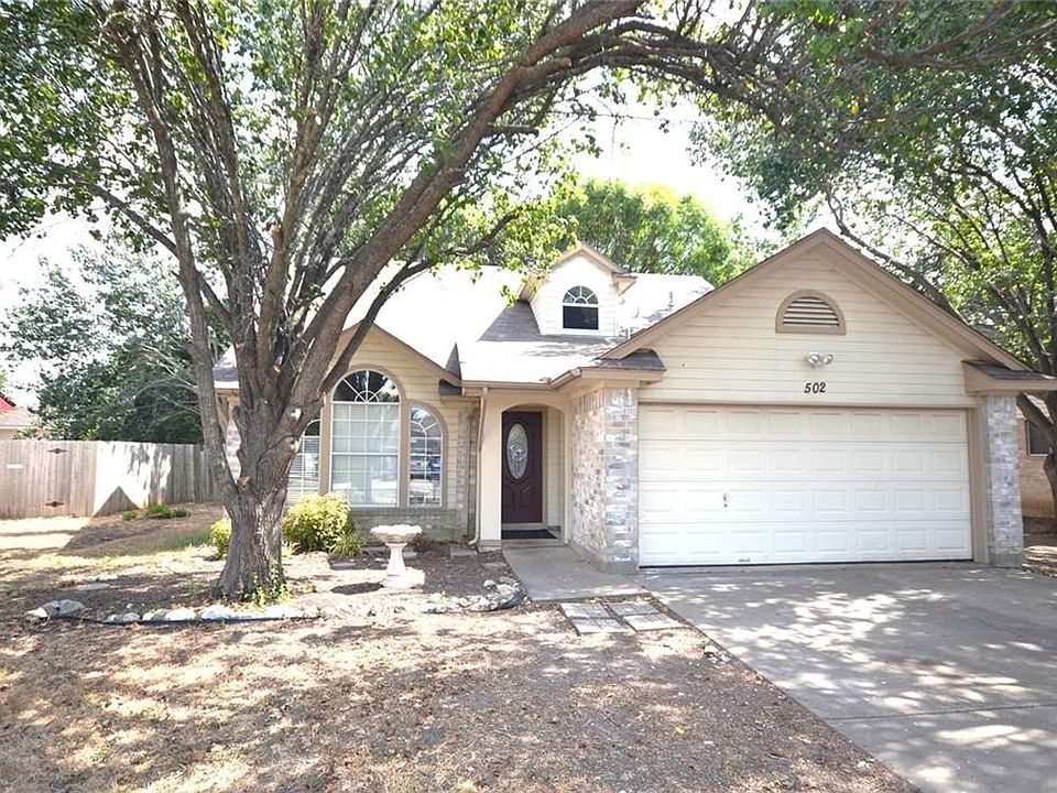 1st image of 502 Amaryllis Ave