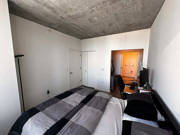5th image of 1345 S Wabash Ave #2201