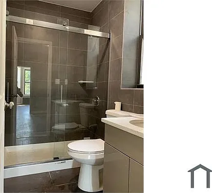 4 bed, $3,816 — Photo 4