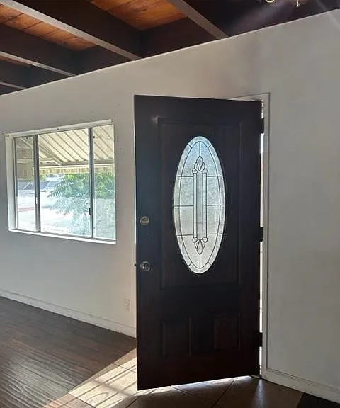 1052 N Obispo Ave — Photo 6
