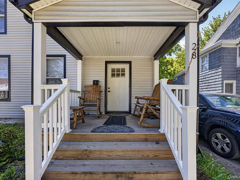 28 Academy Ave #2 — Photo 4